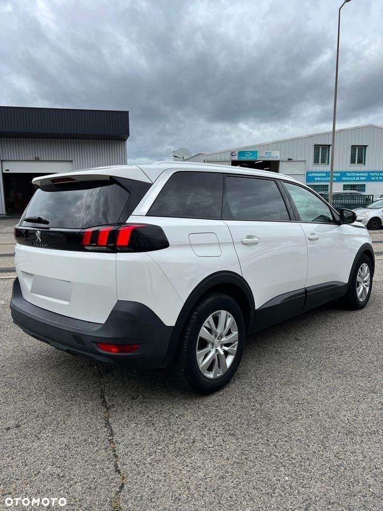Peugeot 5008 - 4