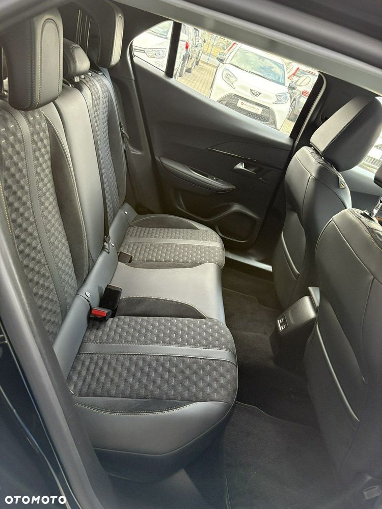 Peugeot 2008 BlueHDi 110 Allure - 16