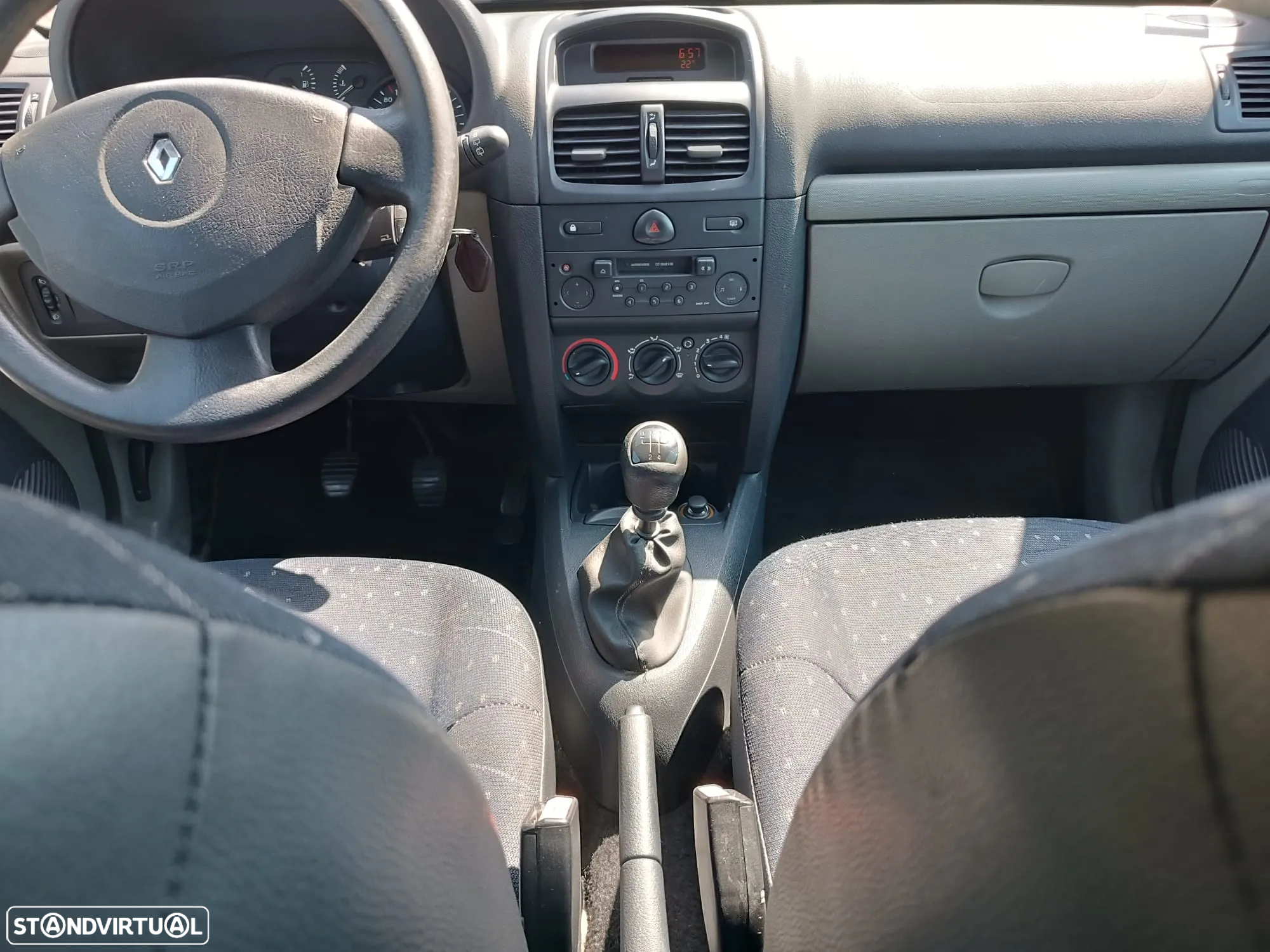 Renault Clio 1.2 16V Dynamique - 17