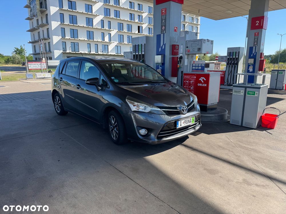 Toyota Verso 1.8 Prestige - 1