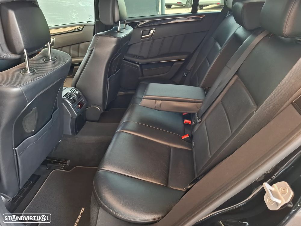 Mercedes-Benz E 300 Bluetec Hybrid Avantgarde - 44