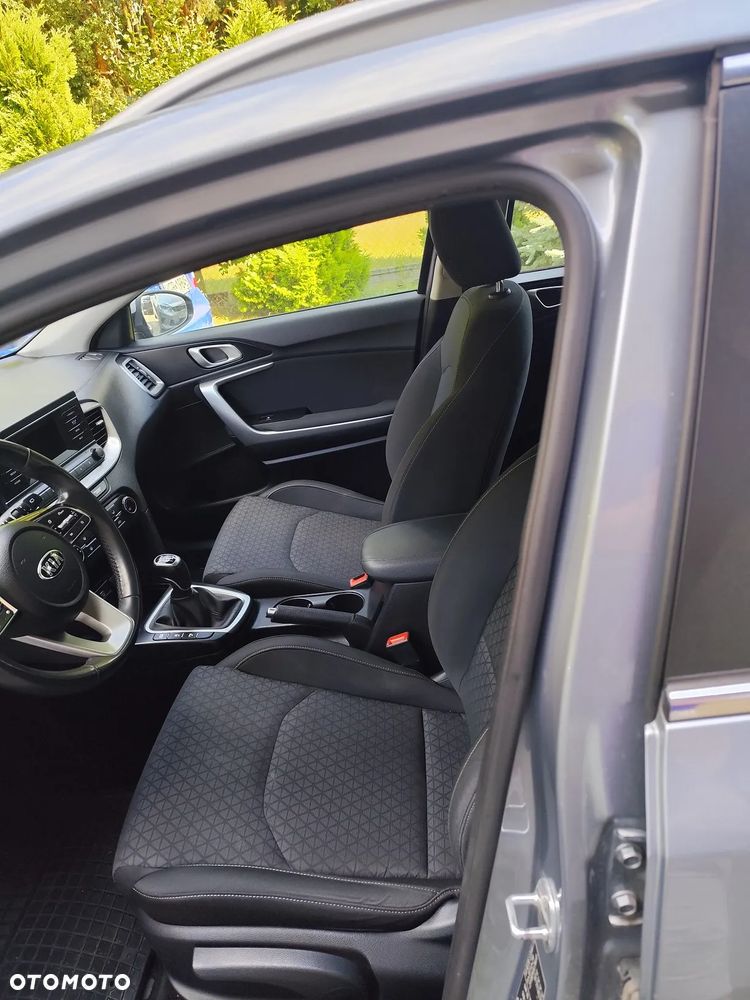 Kia Ceed - 6