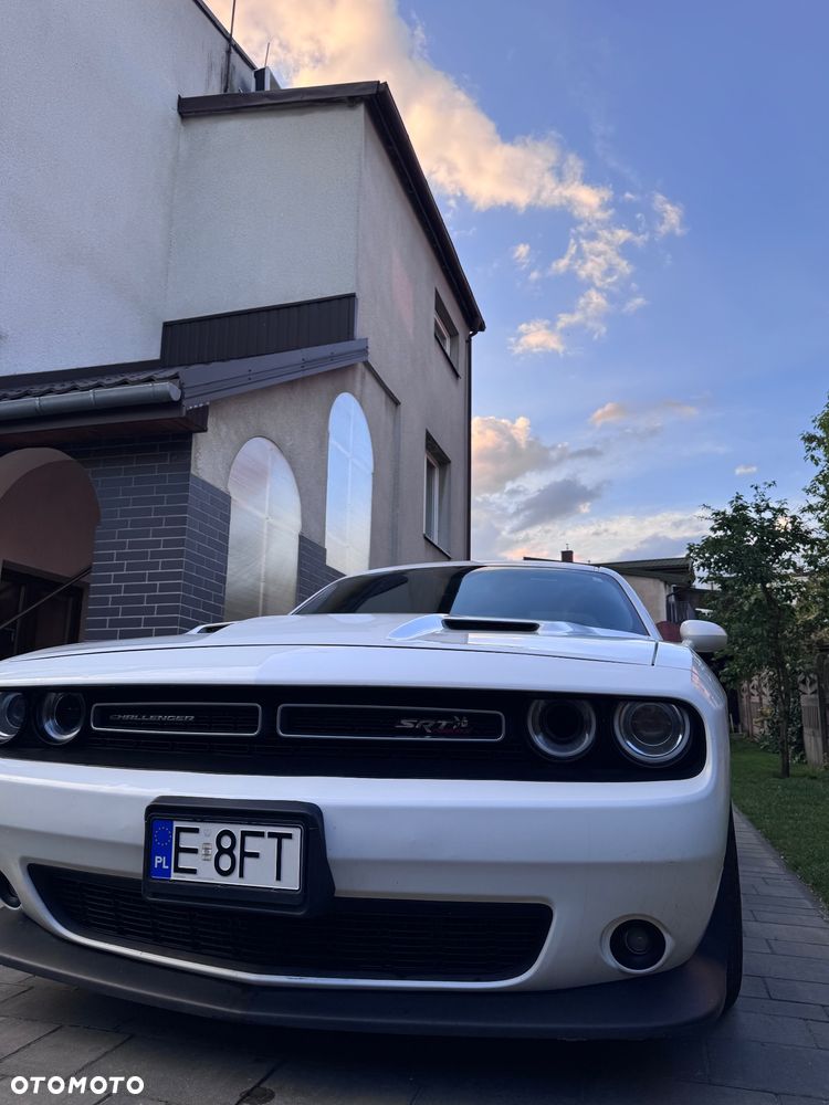Dodge Challenger - 3