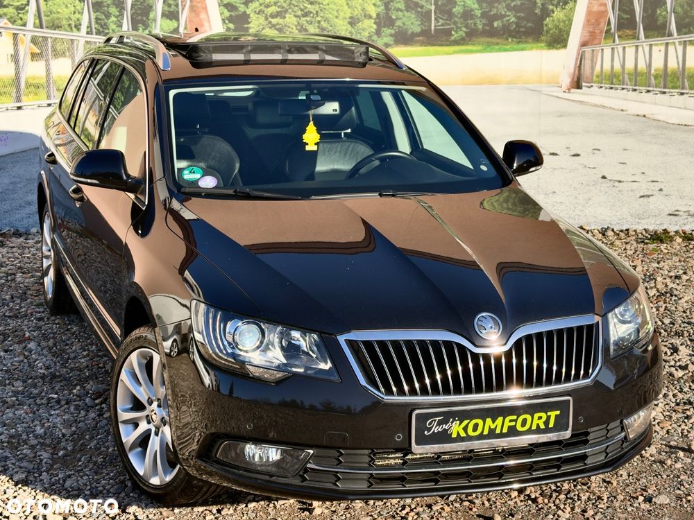 Skoda Superb 2013 photo 2
