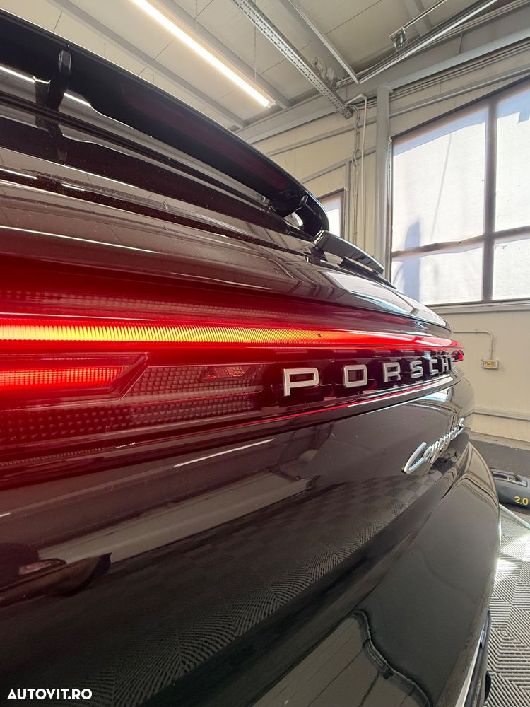 Porsche Cayenne S - 14
