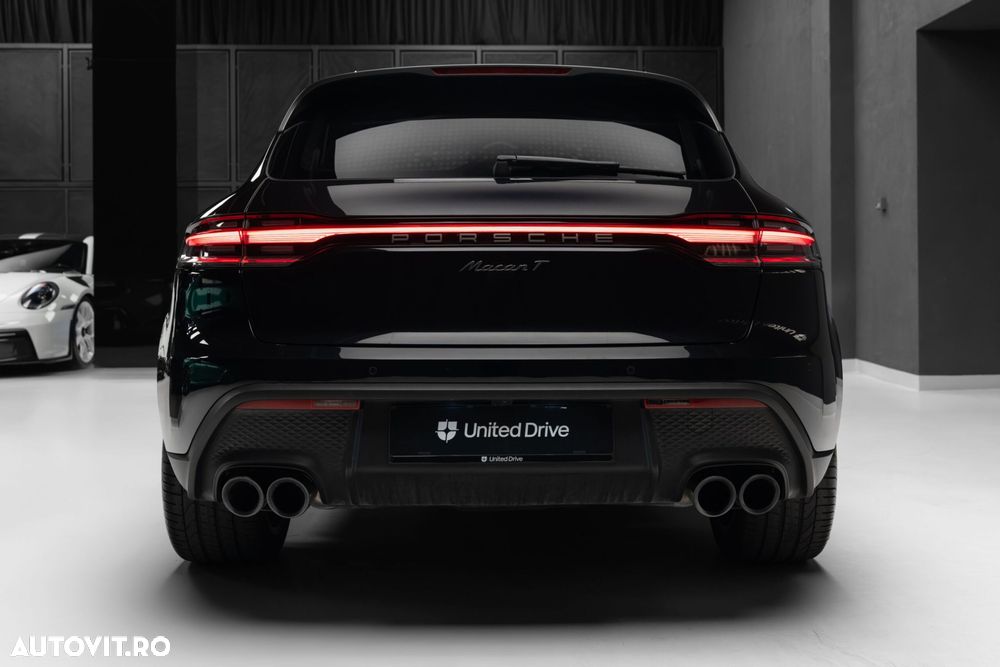Porsche Macan - 40