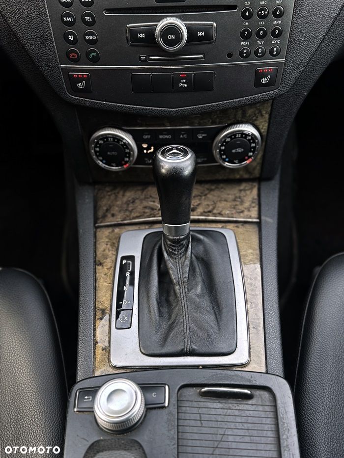 Mercedes-Benz Klasa C 220 CDI DPF Automatik BlueEFFICIENCY Avantgarde - 25