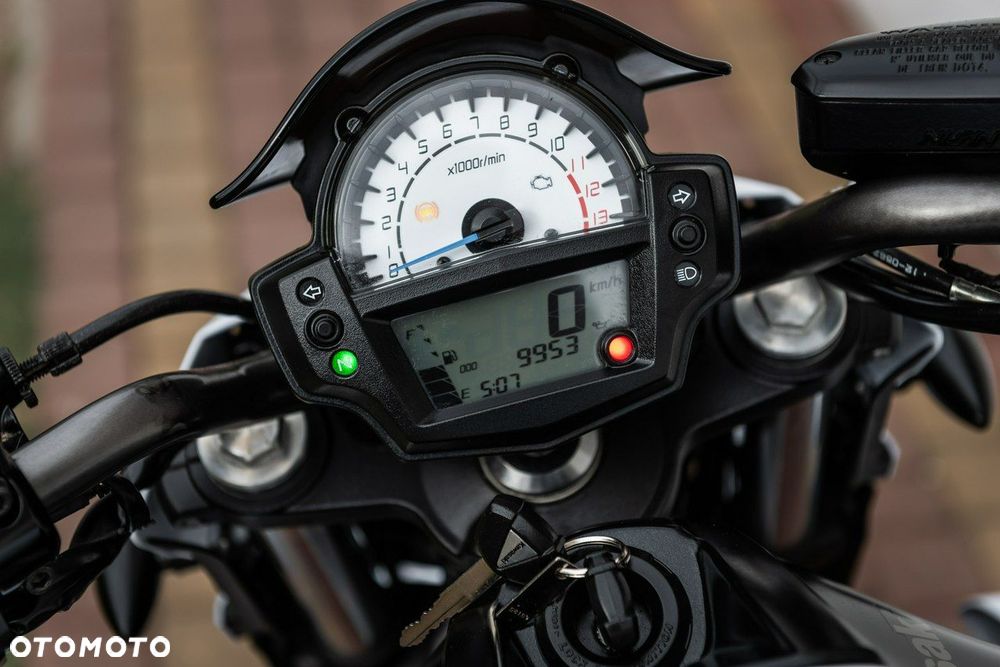 Kawasaki ER - 8