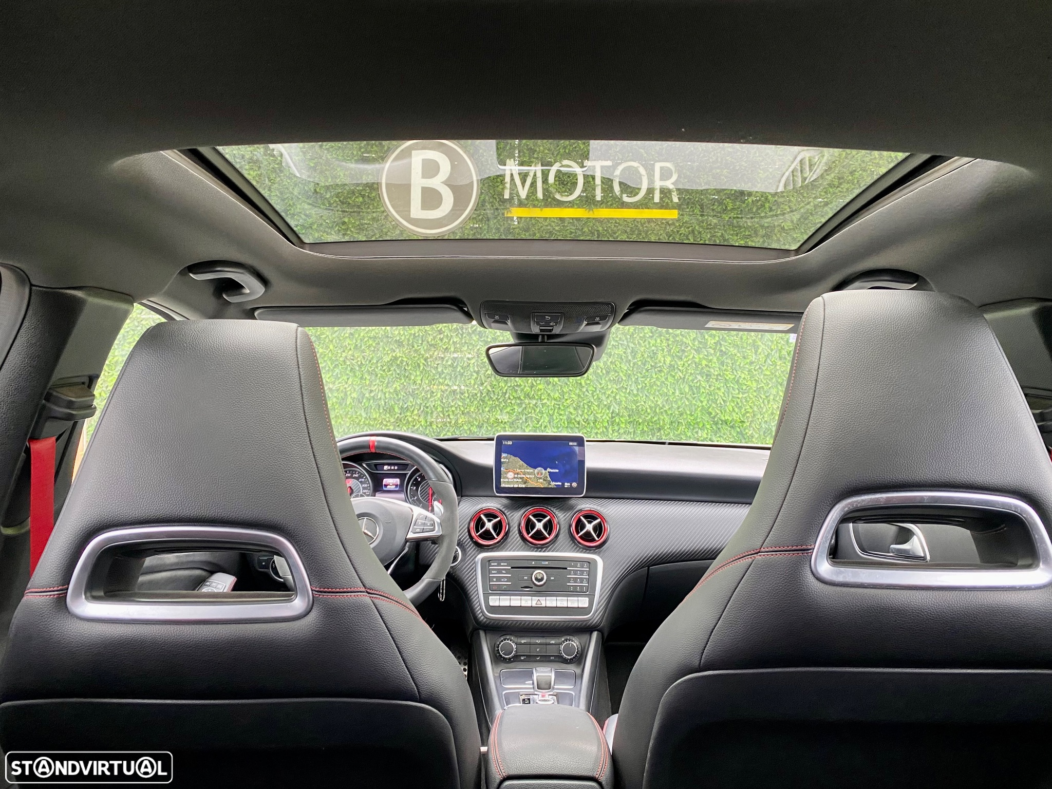Mercedes-Benz A 45 AMG 4Matic Speedshift 7G-DCT - 36
