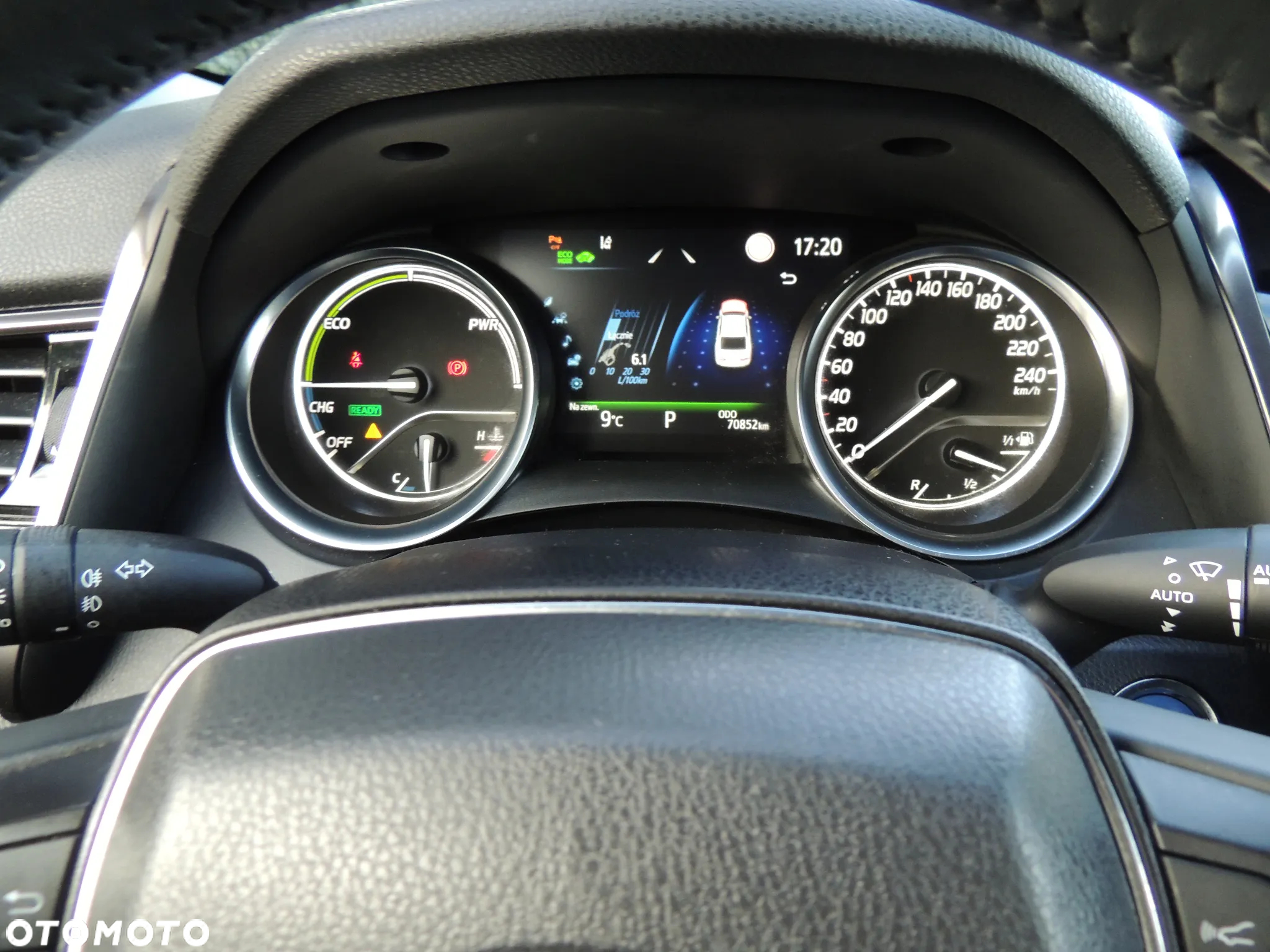 Toyota Camry 2.5 Hybrid Comfort CVT - 18