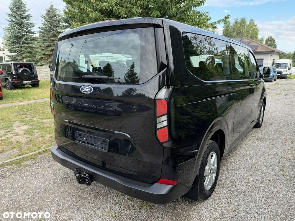 Ford Tourneo Custom - 7
