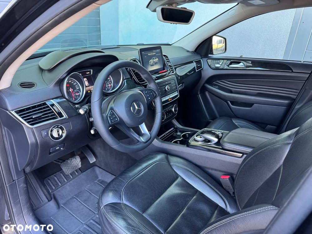 Mercedes-Benz GLE - 21