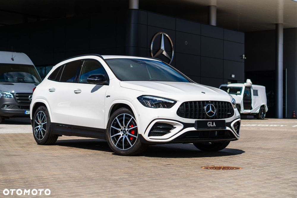 Mercedes-Benz GLA - 6