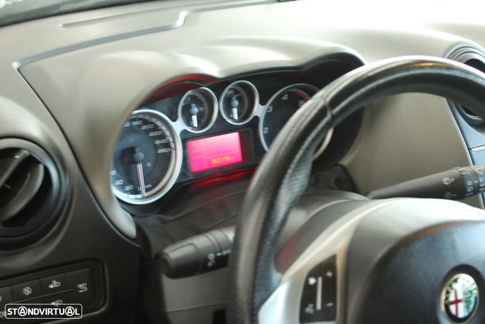 Alfa Romeo MiTo 1.3 JTD Distinctive S&S - 33