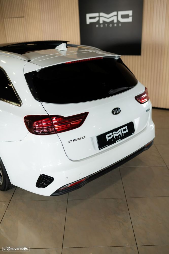 Kia Ceed SW 1.6 CRDi MHEV Dynamic - 14