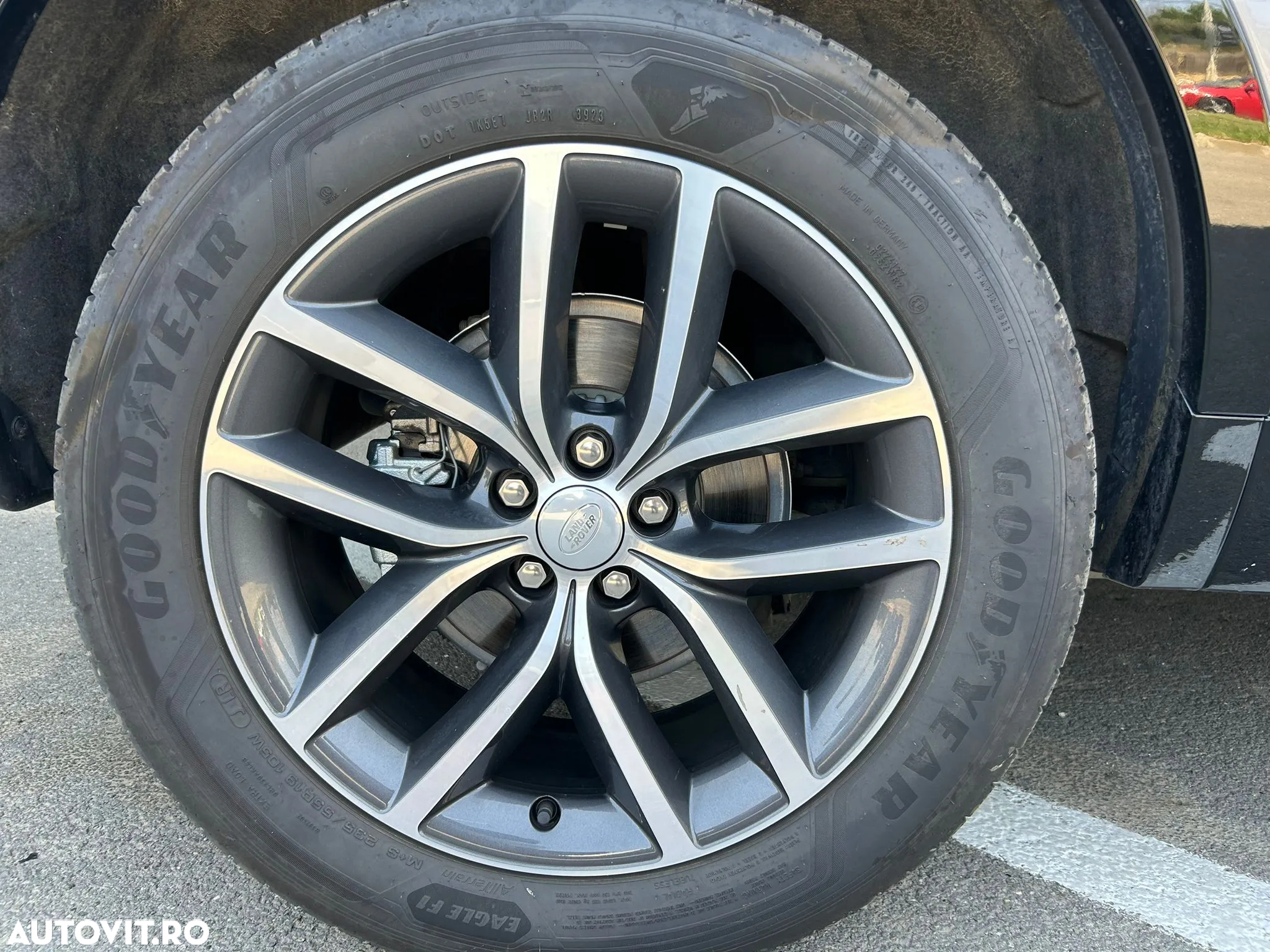 Land Rover Discovery Sport - 2