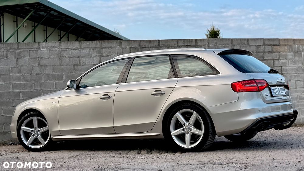 Audi A4 Avant 2.0 TDI DPF clean diesel quattro S tronic S line Sportpaket - 10