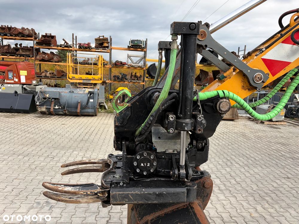 Liebherr A910 Compact Rototilt ze szczypcami - 13