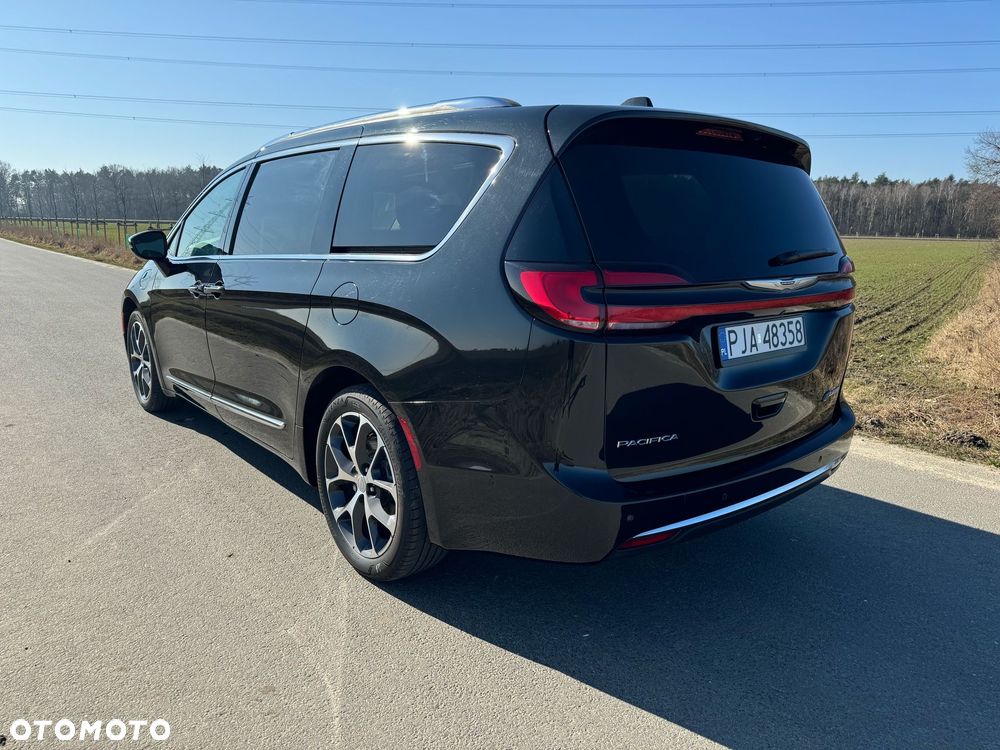 Chrysler Pacifica - 15