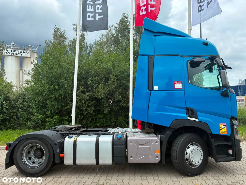Renault T480 Sleeper Cab - 4