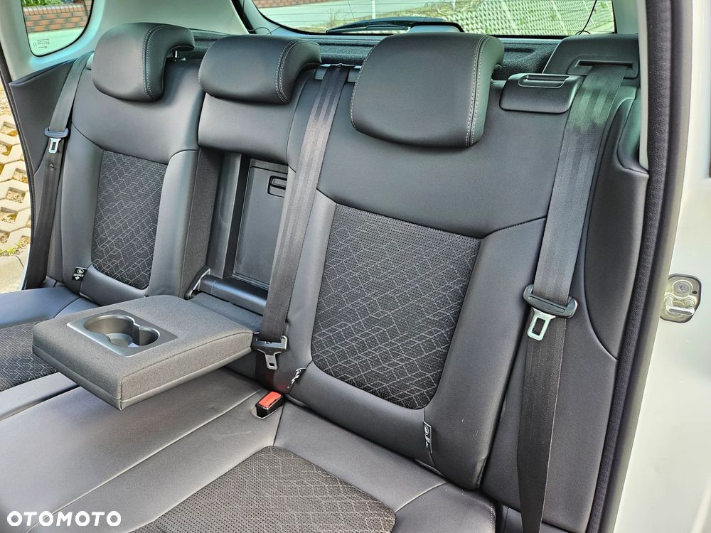 Peugeot 3008 2.0 HDi Allure - 29