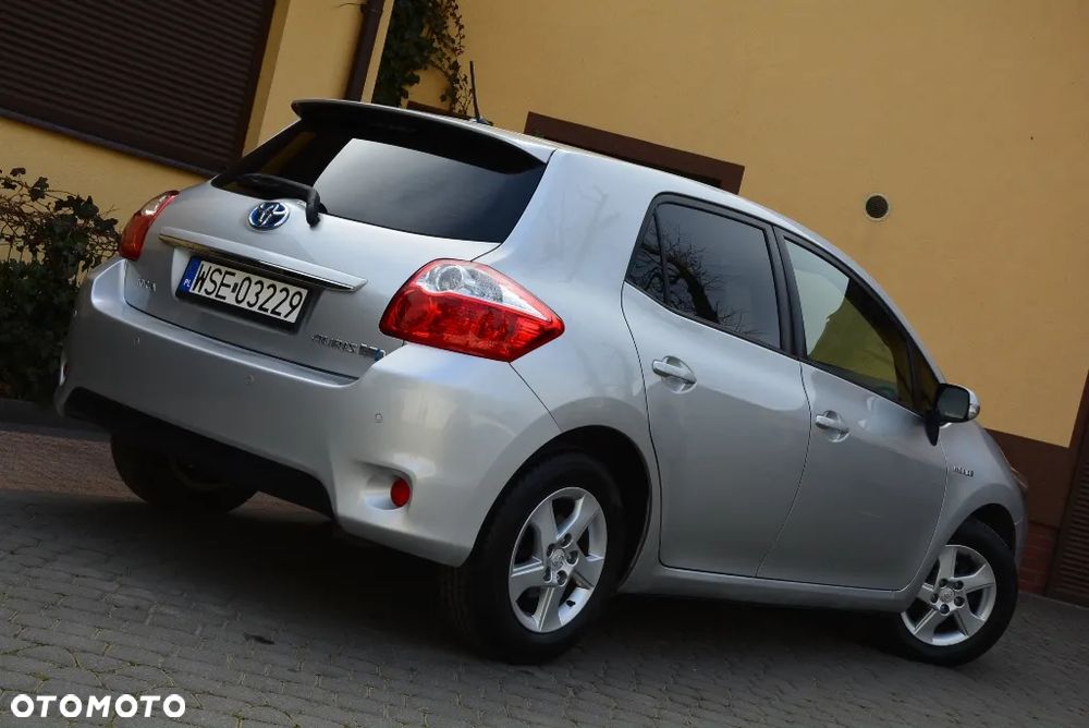 Toyota Auris 1.8 HSD Prestige NAVI - 4