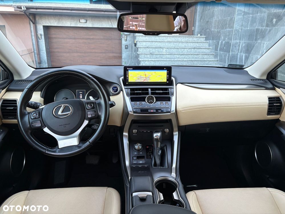 Lexus NX 300h Comfort AWD - 6
