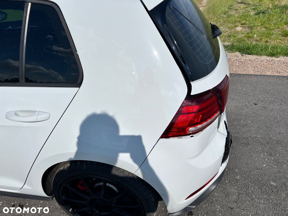 Volkswagen Golf - 3