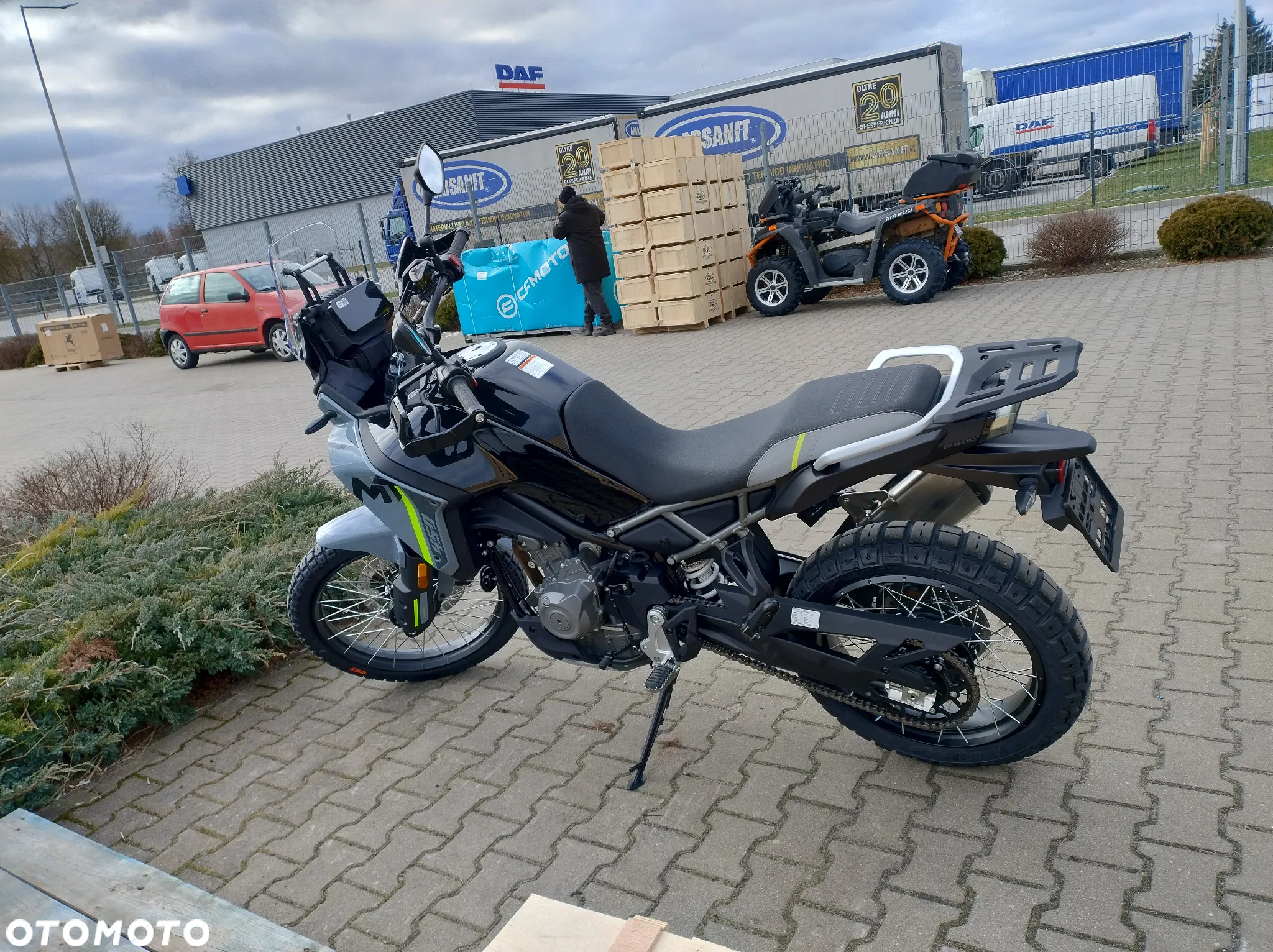 CFMoto MT - 23