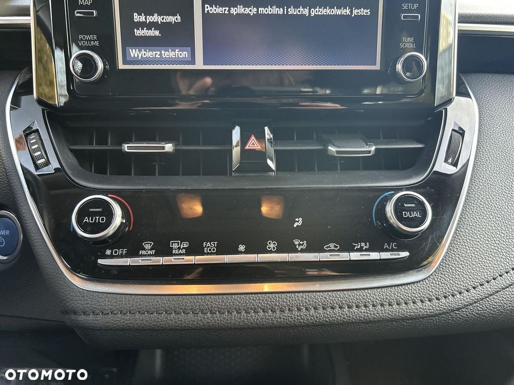 Toyota Corolla 1.8 Hybrid Comfort - 22