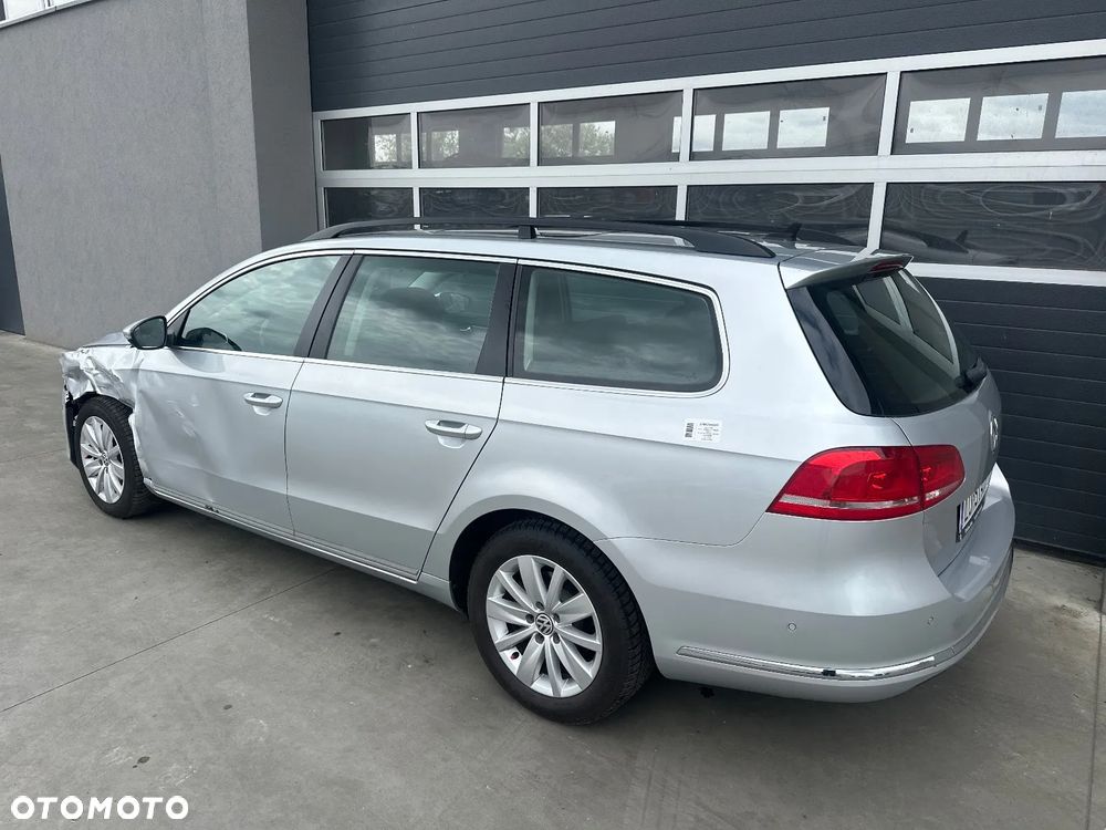 Volkswagen Passat 2.0 Blue TDI SCR Comfortline - 6