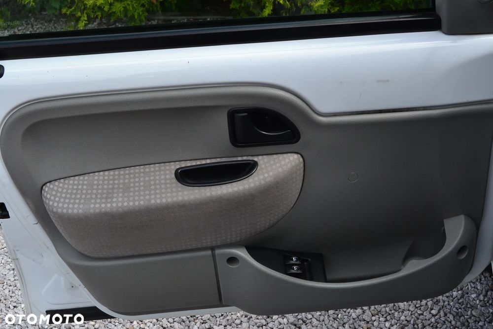 Renault Kangoo 1.6 16V Expression - 30