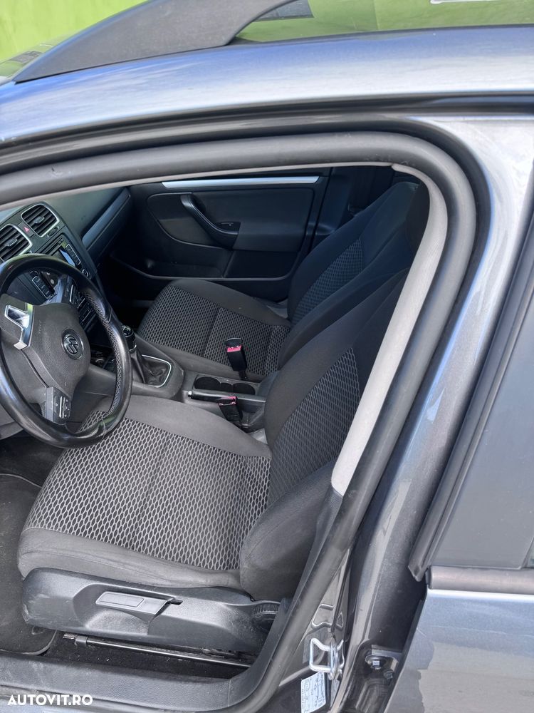 Volkswagen Golf - 4