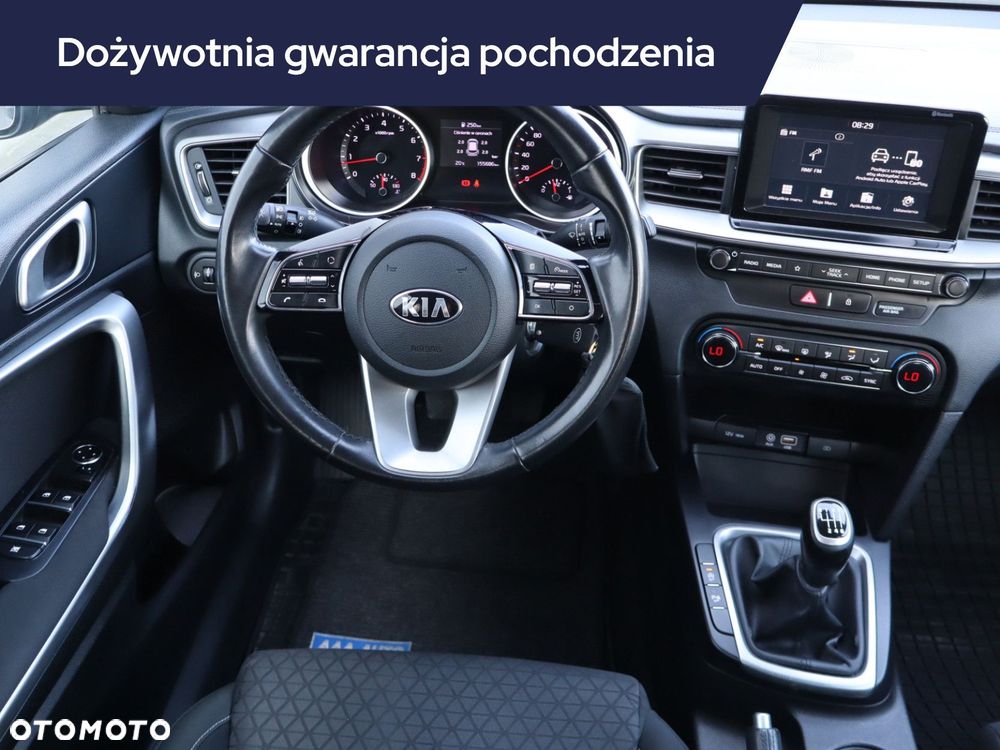 Kia Ceed - 9