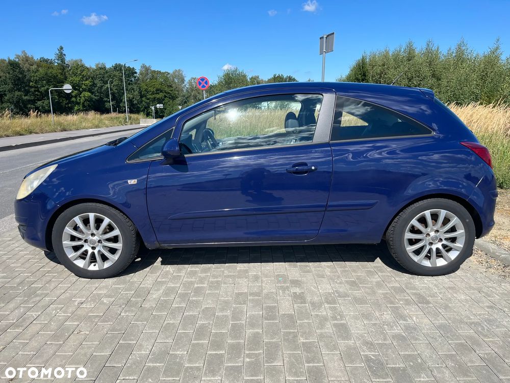 Opel Corsa 1.2 16V Cosmo - 2