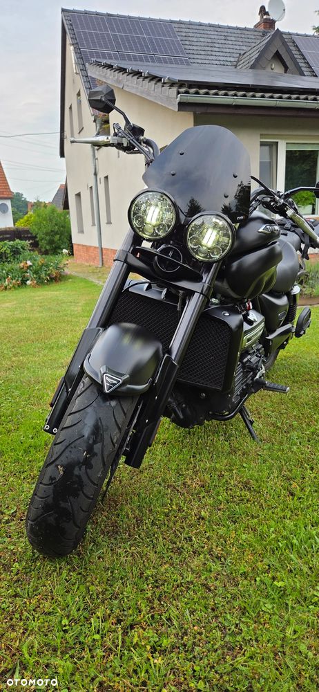 Triumph Rocket - 10