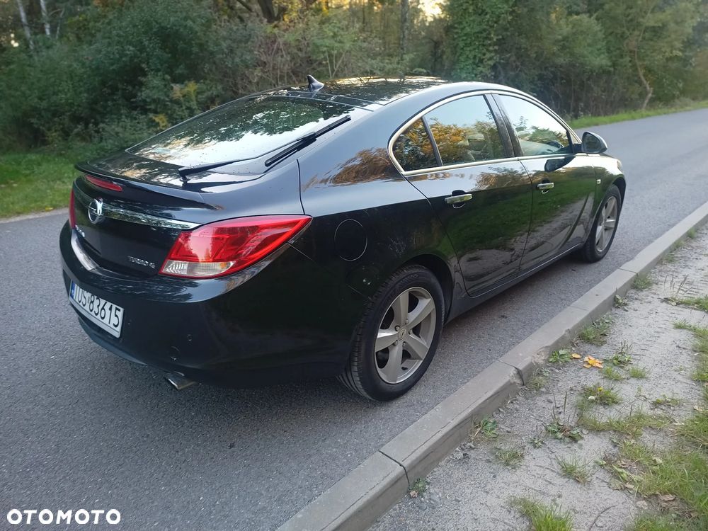 Opel Insignia 2.0 T Cosmo 4x4 - 3