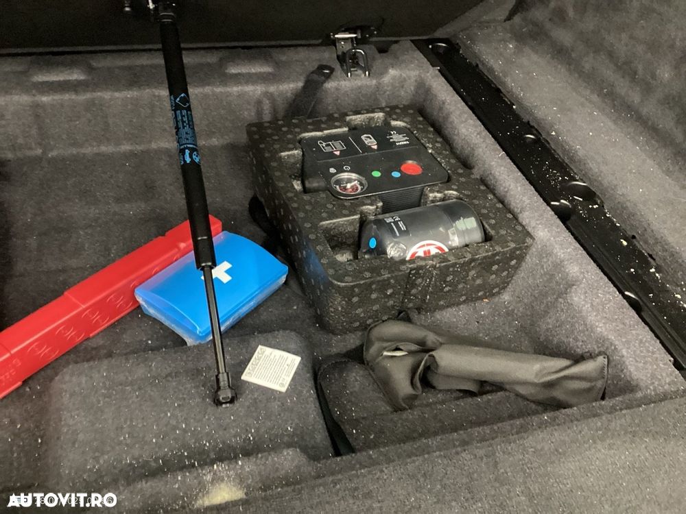 BMW Seria 5 520d AT - 11