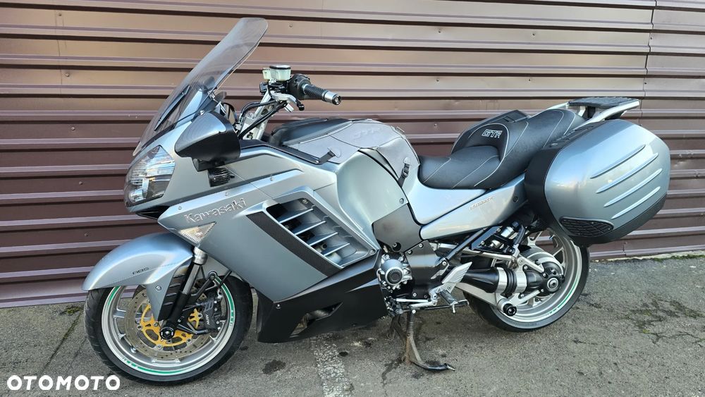 Kawasaki GTR - 1