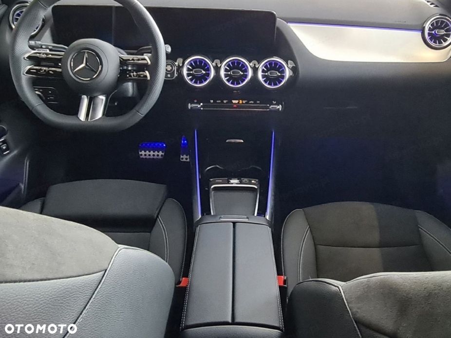 Mercedes-Benz GLA 200 d AMG Line 8G-DCT - 8