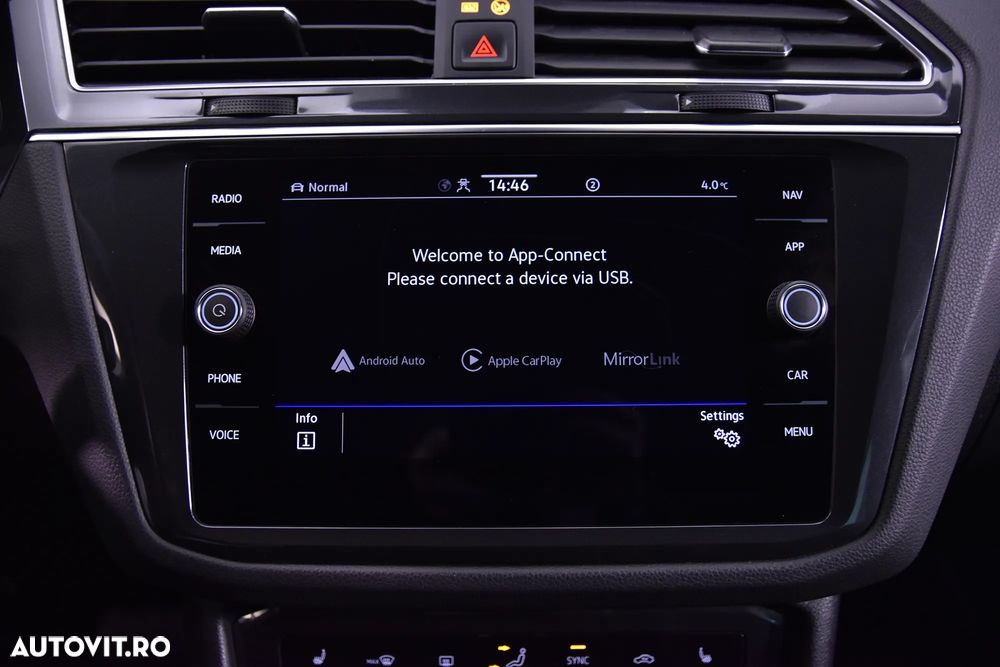 Volkswagen Tiguan - 20