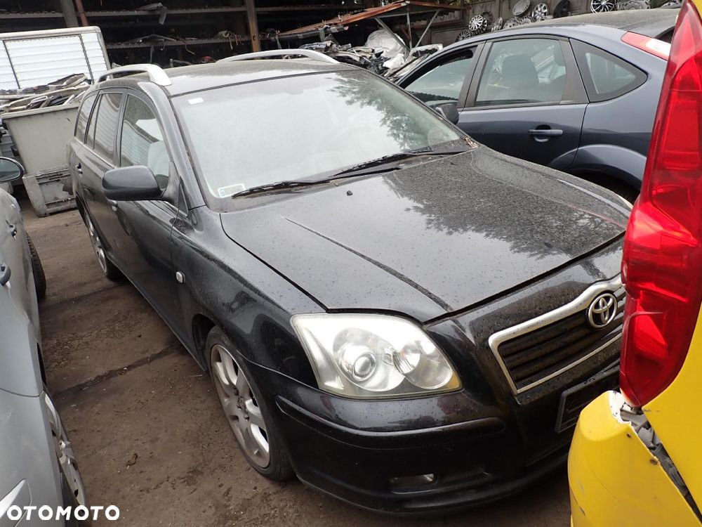 CZĘŚCI - Toyota Avensis II T25 2,0 VVT-i 147KM 1AZ-FSE KOMBI lakier 209 2005r. INDEX - 9989 - 2