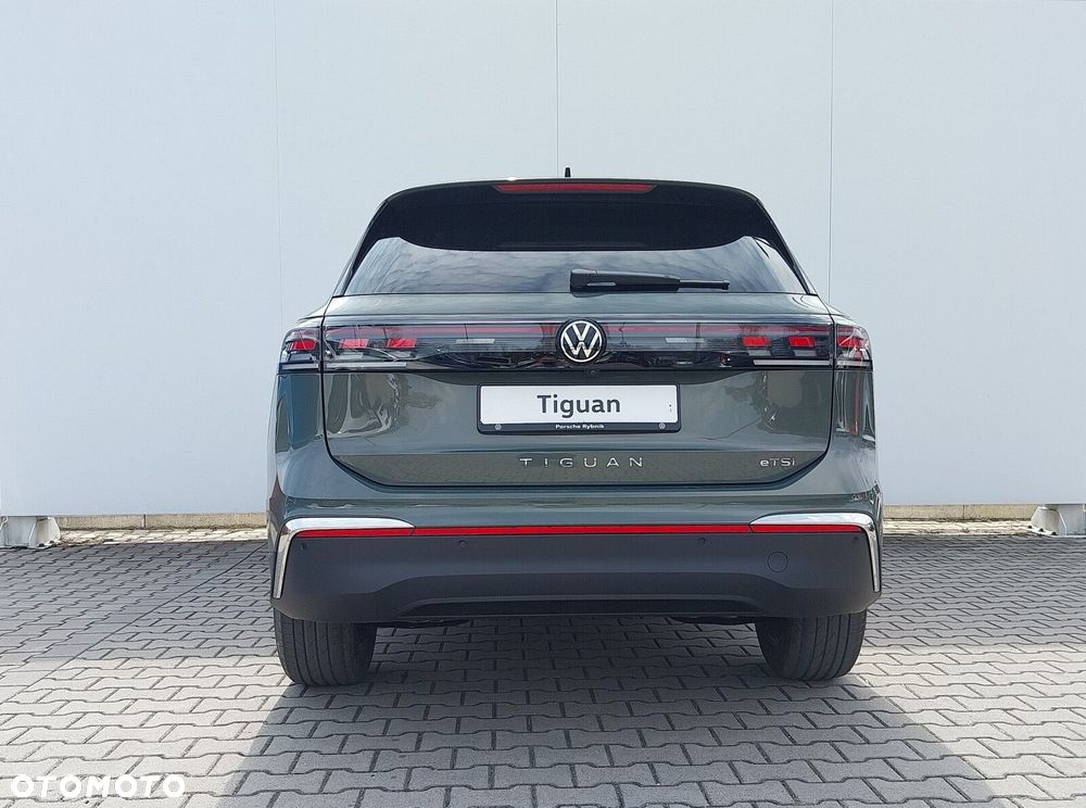 Volkswagen Tiguan - 5