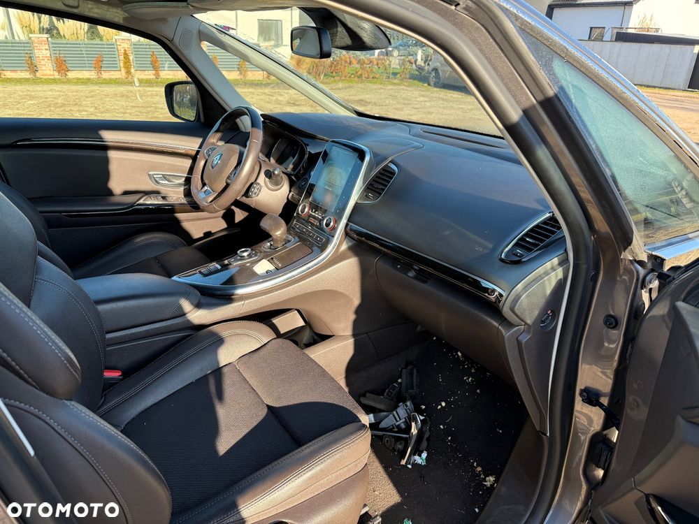 Renault Espace 2.0 dCi FAP Privilege - 8