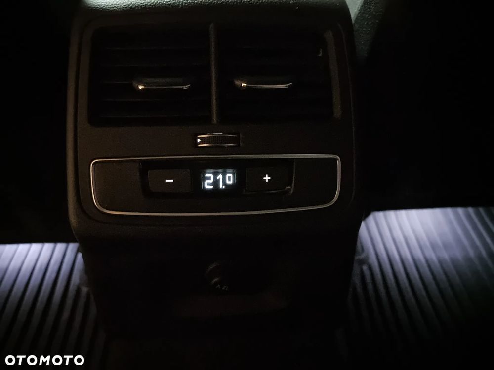 Audi A4 Limousine - 19