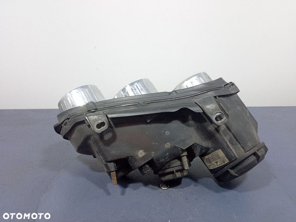 ALFA ROMEO 159 REFLEKTOR PRAWY LAMPA PRZÓD EU 60682088 - 2
