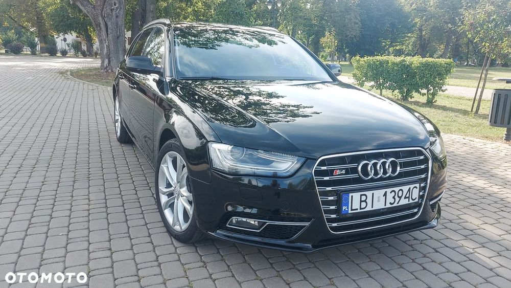 Audi A4 Avant - 9
