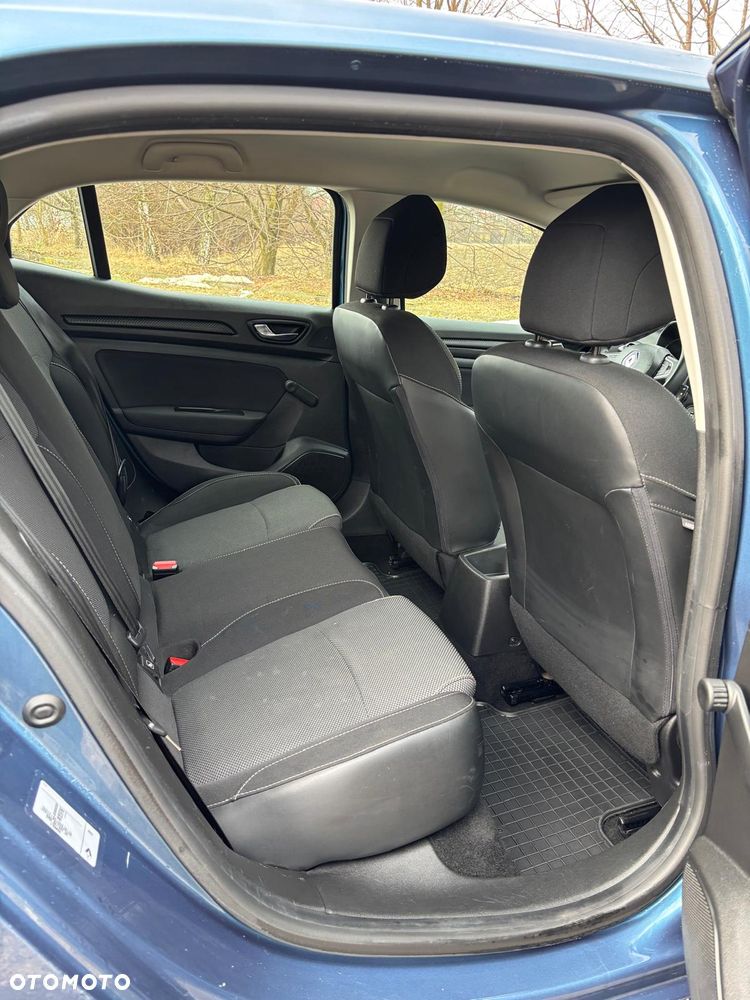 Renault Megane ENERGY TCe 100 EXPERIENCE - 10
