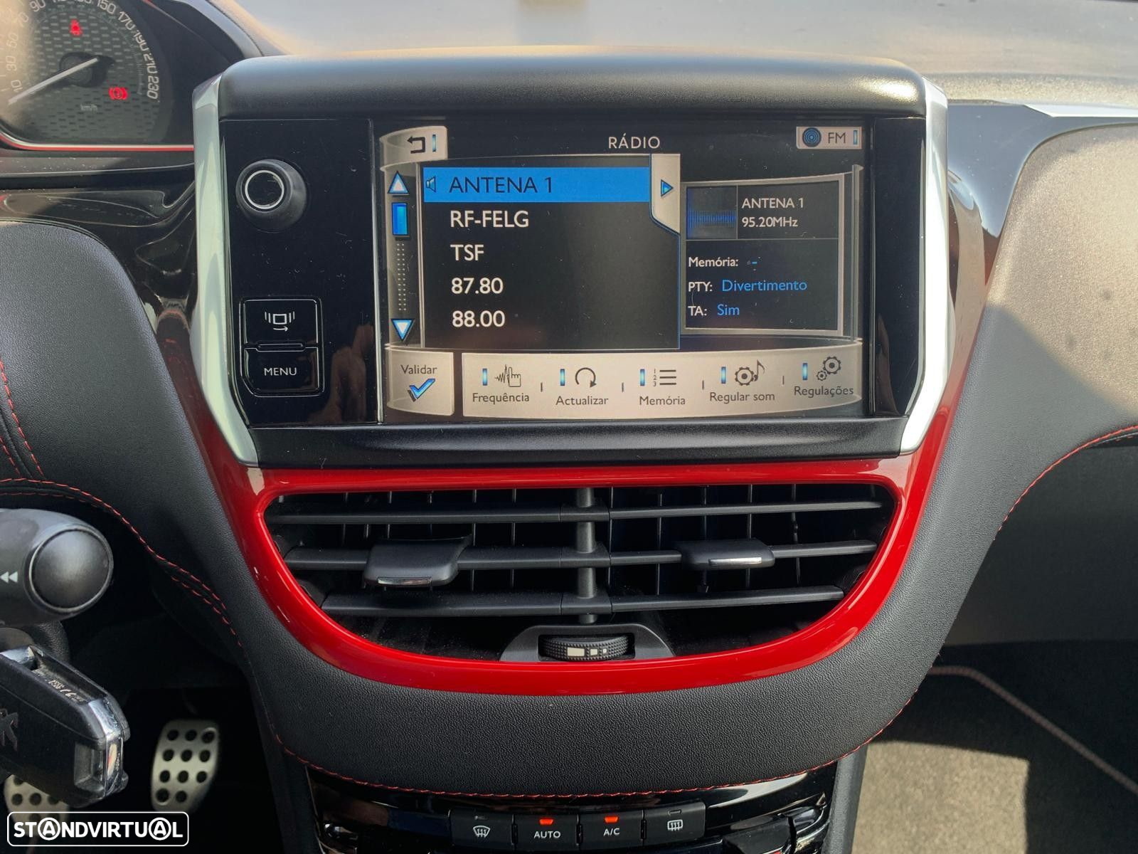 Peugeot 208 1.6 THP GTi - 30