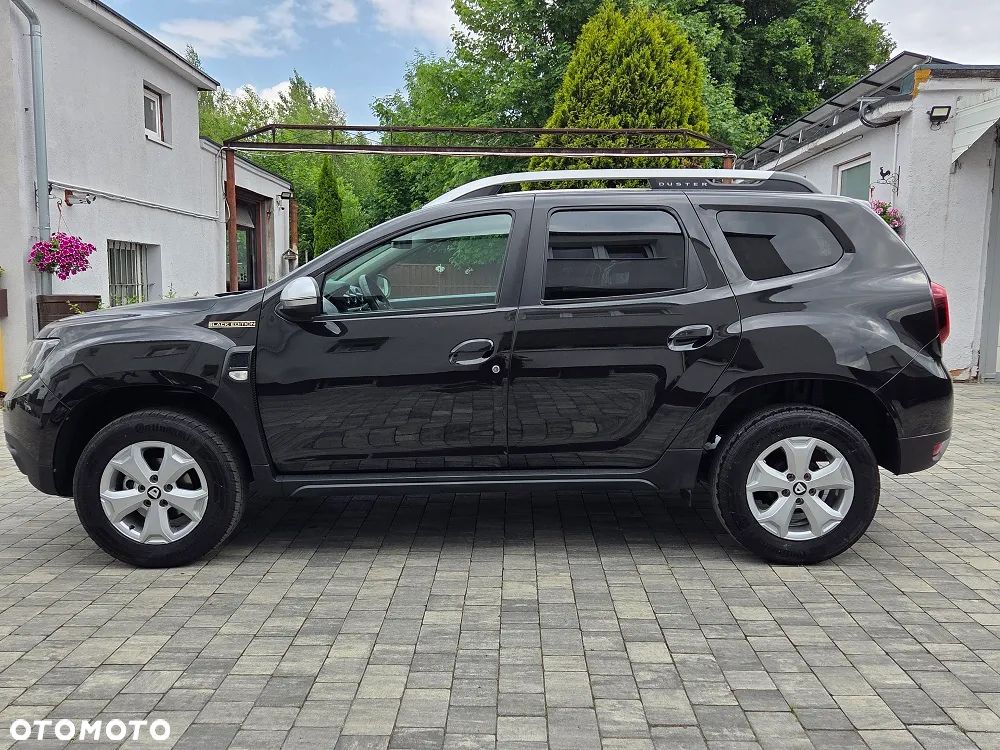 Dacia Duster 1.6 SCe Blackshadow S&S - 6